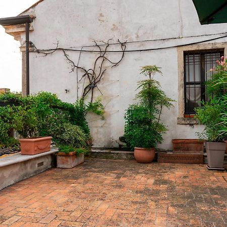Ferienwohnung Terrazza Garibaldi By Postcardsfrom Verona Exterior foto