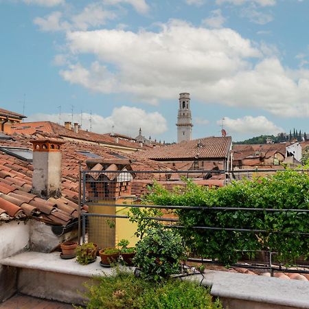 Ferienwohnung Terrazza Garibaldi By Postcardsfrom Verona Exterior foto