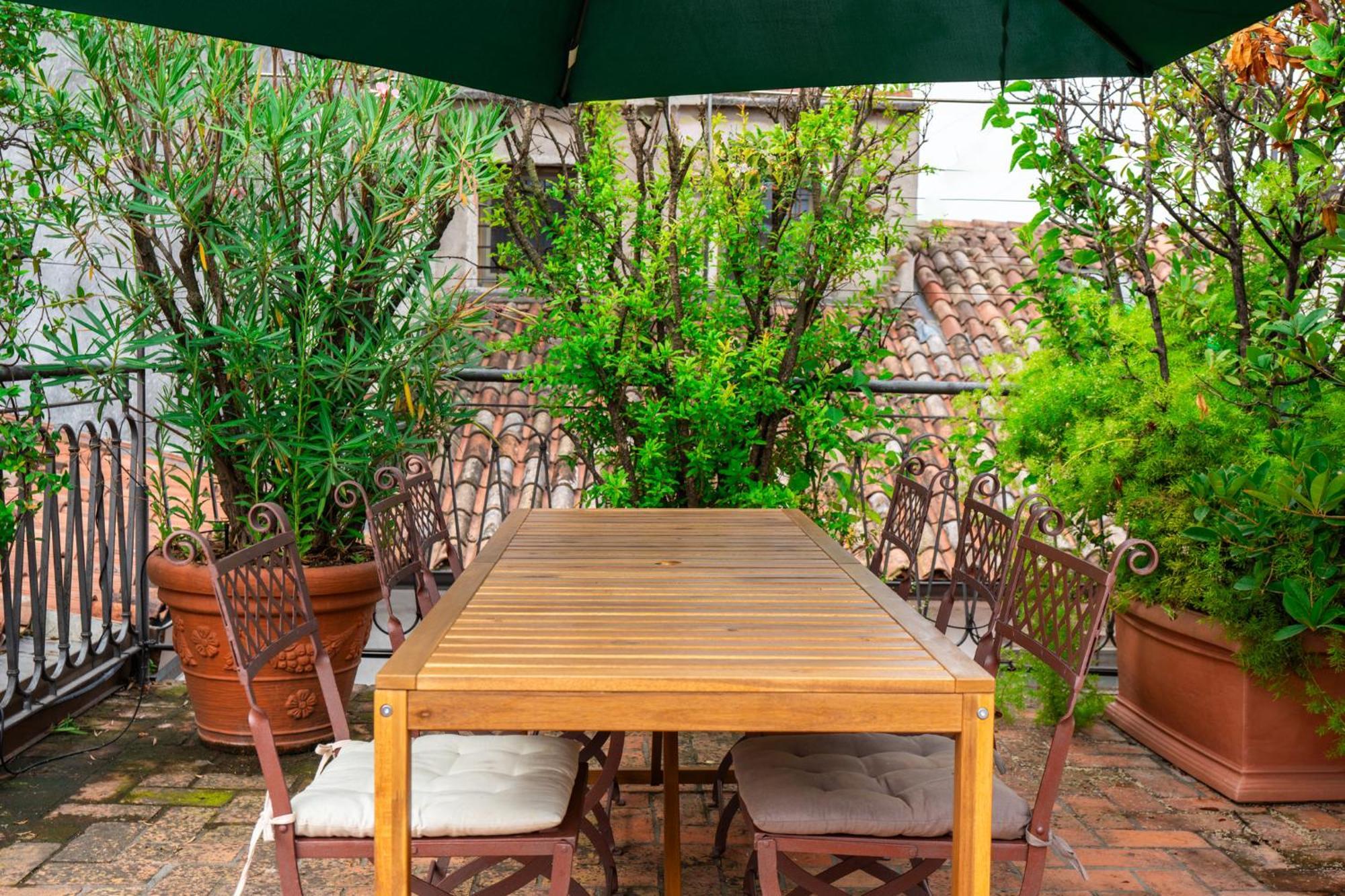 Ferienwohnung Terrazza Garibaldi By Postcardsfrom Verona Exterior foto